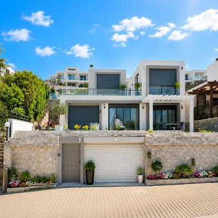 Villa Stunning 3-bedroom Sea View With Private Pool, Garden & Bbq In Yalikavak, Bodrum