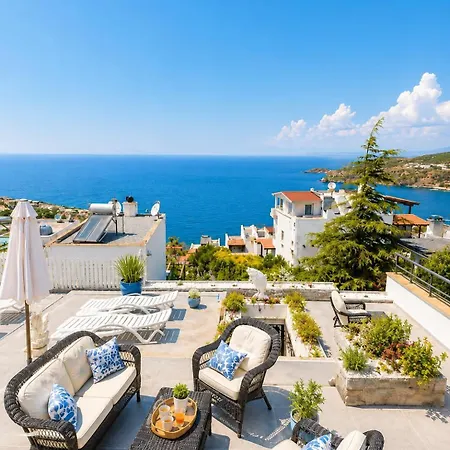 Stunning 3-bedroom Sea View With Private Pool, Garden & Bbq In Yalikavak, Bodrum